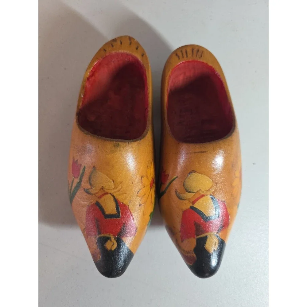 Vintage Barricini Hand Painted Wooden Shoes Clogs Made in Holland Souvenir Wall